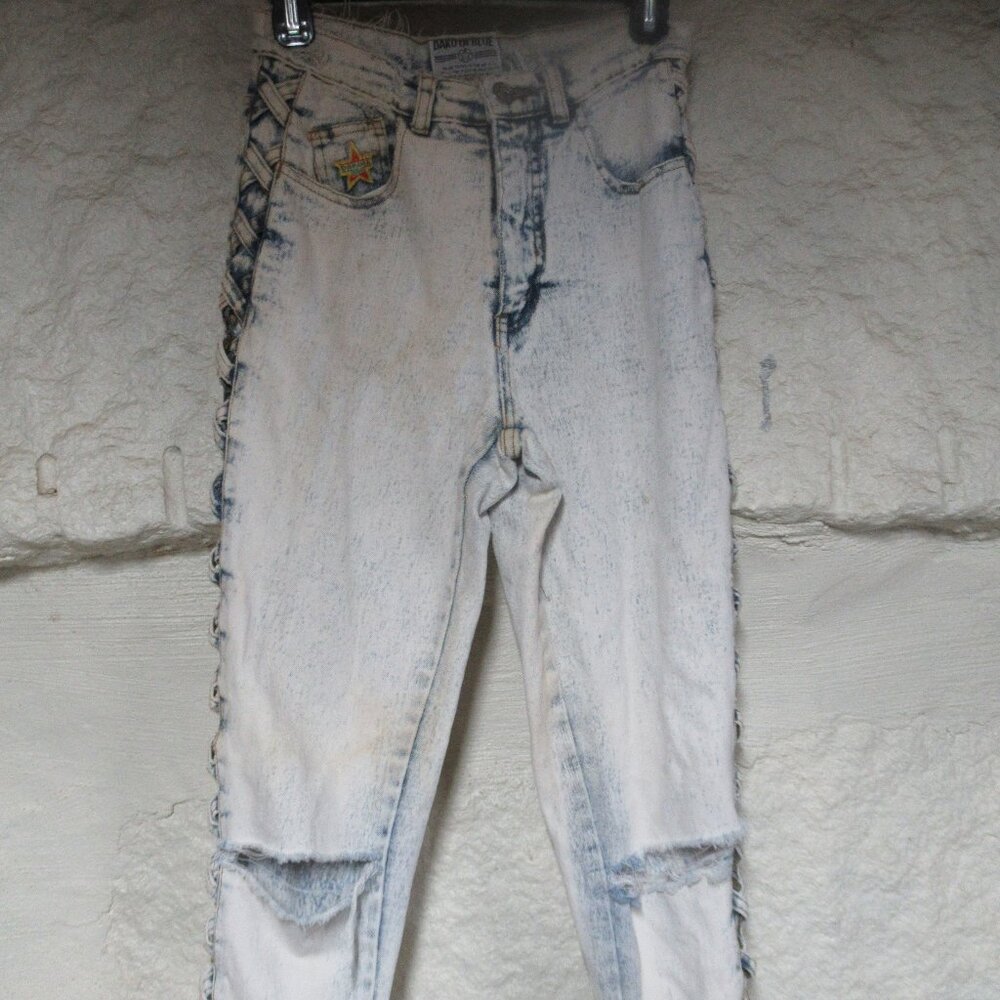 Vintage 80s Acid Wash Cris Cross Cut Out Jean Size 3 (Stained)